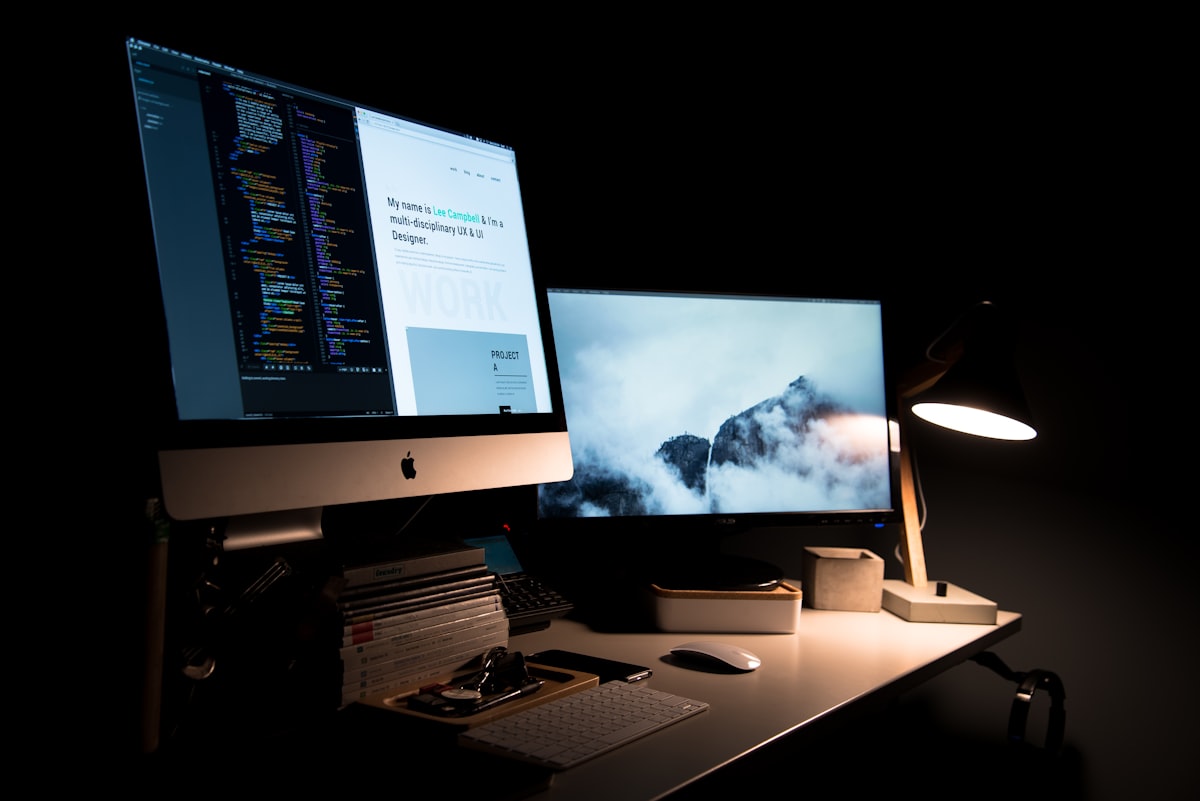 Privacy Center branding settings with theme preview