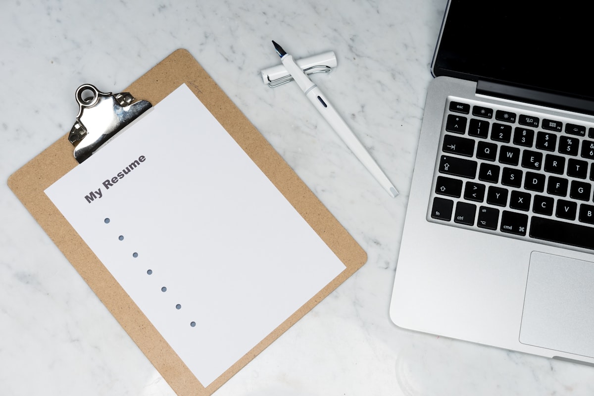 Vendor questionnaire builder and response scoring